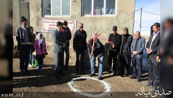 کلنگ زنی مدرسه 2کلاسه خیرساز روستای حاج یوسفلوی علیای منطقه کندوان