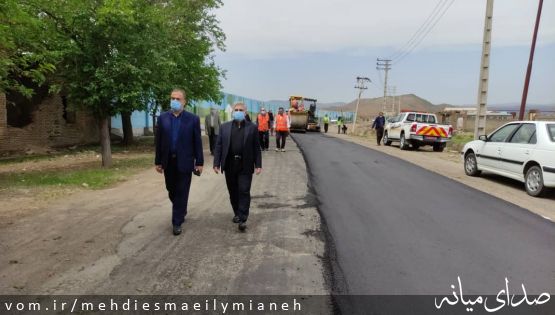 آغاز مراحل آسفالت جاده راه آهن به روستای شیخدرآباد میانه